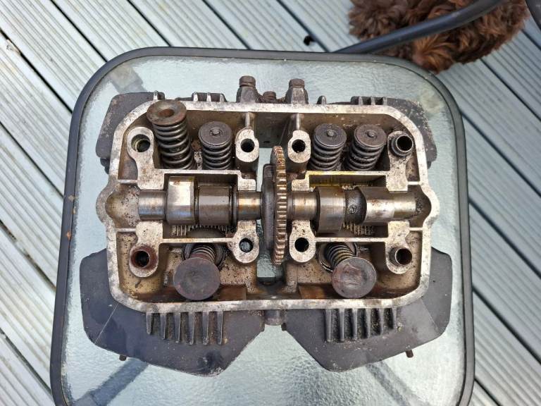 Cm400t cylinder head 1980 - on