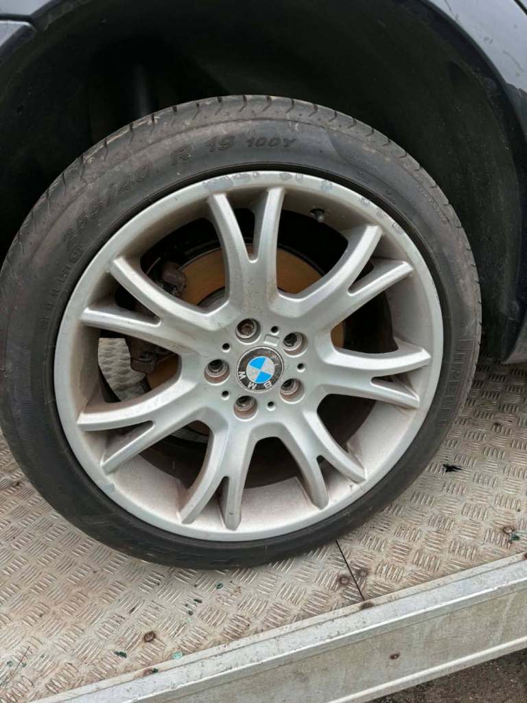 Bmw x3 Alloys 19"