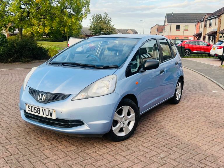 Hello for sale my Hondat Jazz  SE 1.2   I-VTEC SE petrol 88 BHP 67000 milles very low
