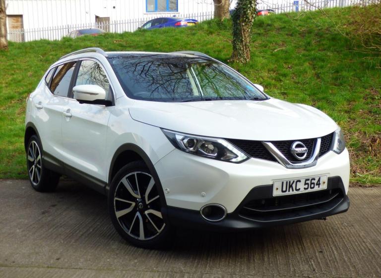 2014 Nissan Qashqai 1.6 dCi Tekna XTRON 2WD Euro 5 (s/s) 5dr Diesel