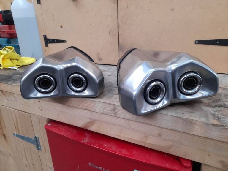 2015 kawasaki z1000 sx tail pipes