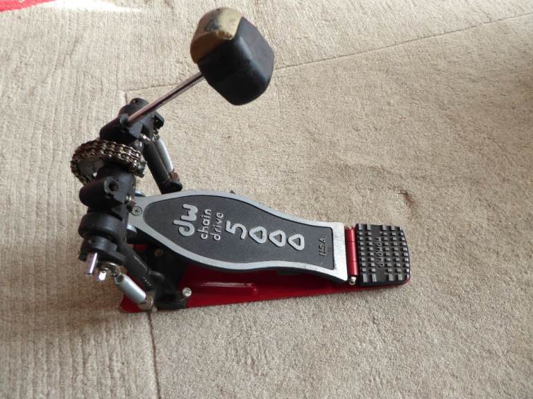 BASS DRUM PEDAL. . DW 5000 BASS DRUM PEDAL. 