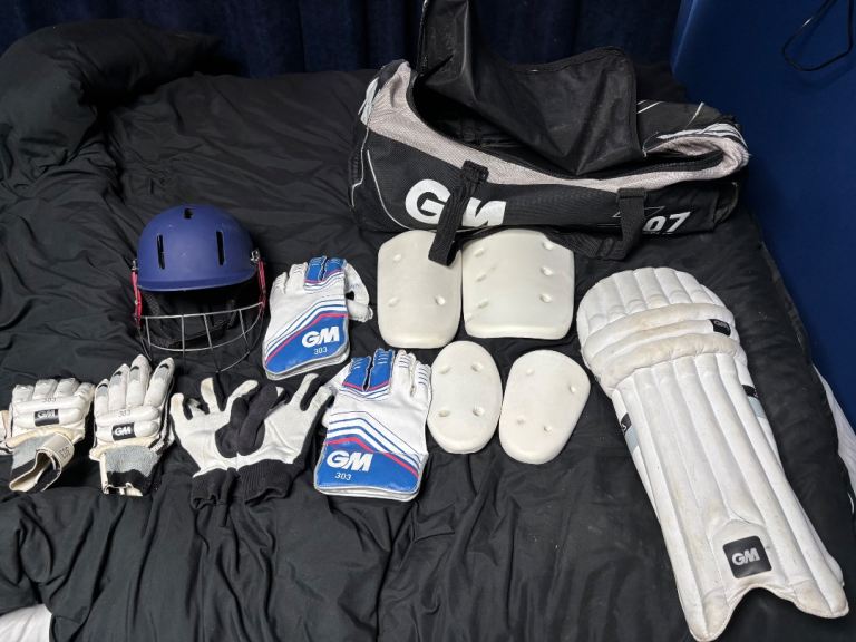 Junior cricket gear 