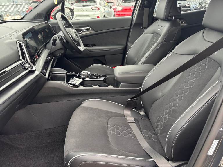 2025 Kia Sportage 1.6T GDi 207 HEV GT-Line 5dr Auto SUV PETROL/ELECTRIC Automatic