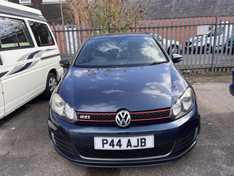 VW GOLF GTI RARE COLOUR WITH LEATHER & SUNROOF