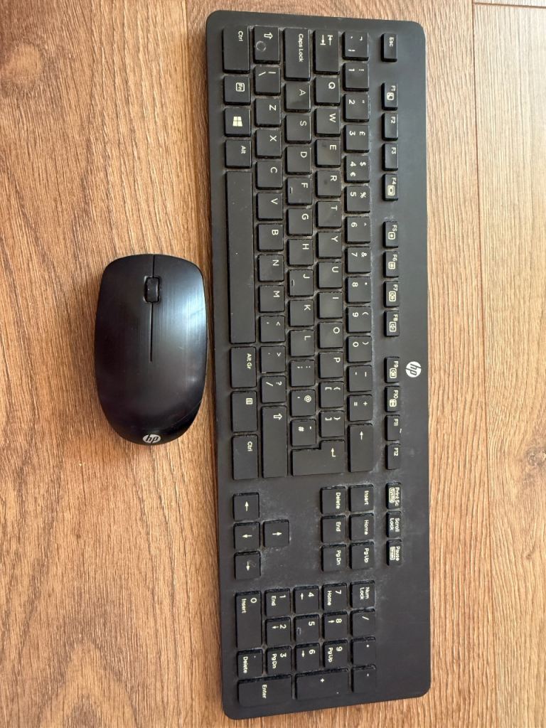 HP Wireless Keyboard & Mouse Set With Receiver-Used, Good Condition