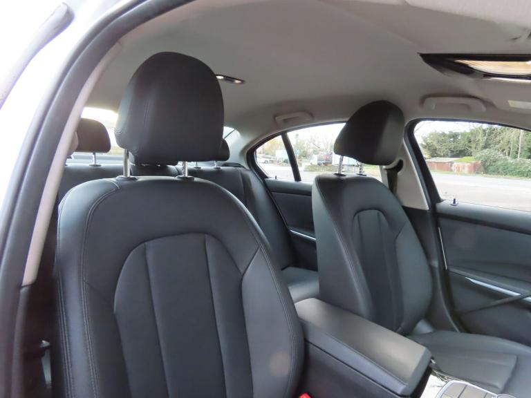 2019 BMW 3 Series 318d SE 4dr Step Auto SALOON DIESEL Automatic