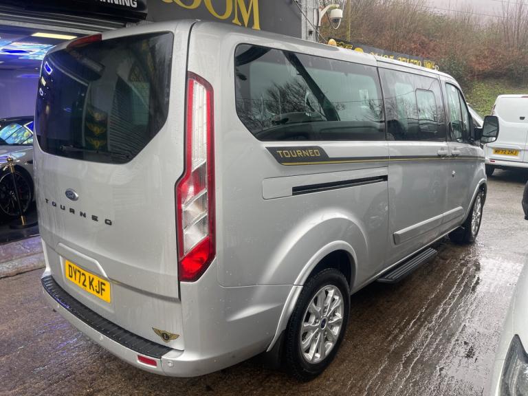 2022 Ford Tourneo Custom 2.0 EcoBlue 130ps L/R 9 Seater Titanium Auto MPV Diesel Automatic