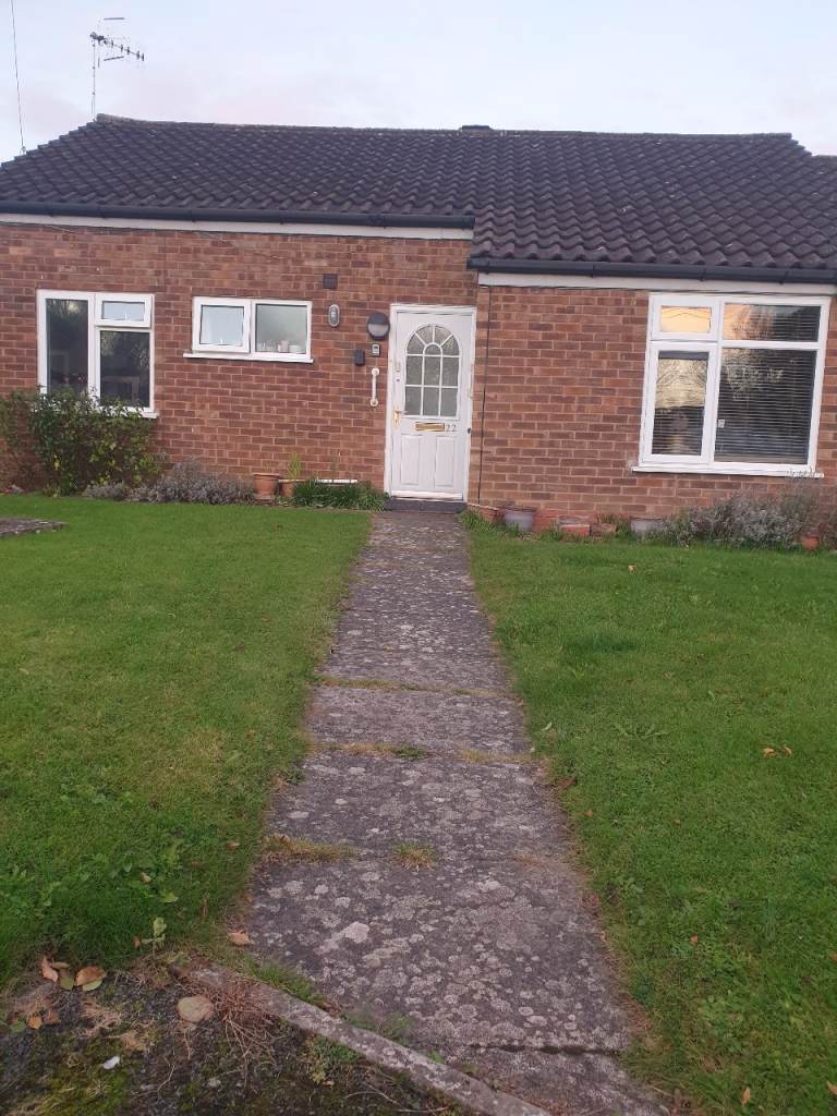 Home swap 2 bed bungalow in village