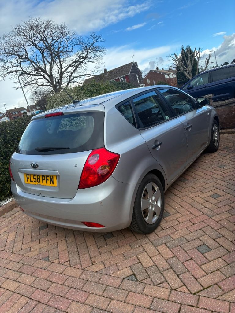 Kia, CEED, Hatchback, 2008, Manual, 1582 (cc), 5 doors