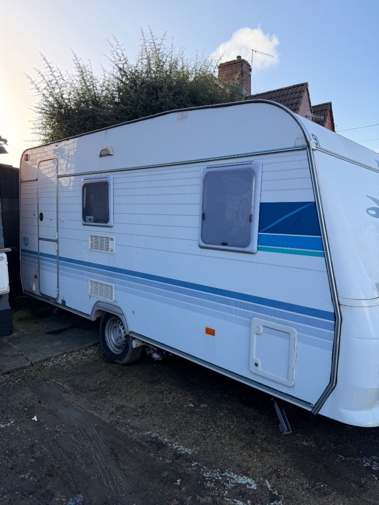 2002 adria 432px + full set up