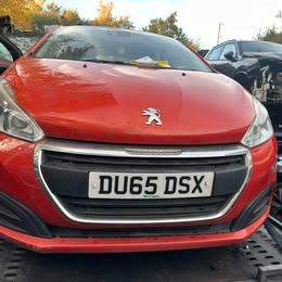 ♻️PEUGEOT 208 2015 1.2 PETROL BREAKING FOR PARTS♻️