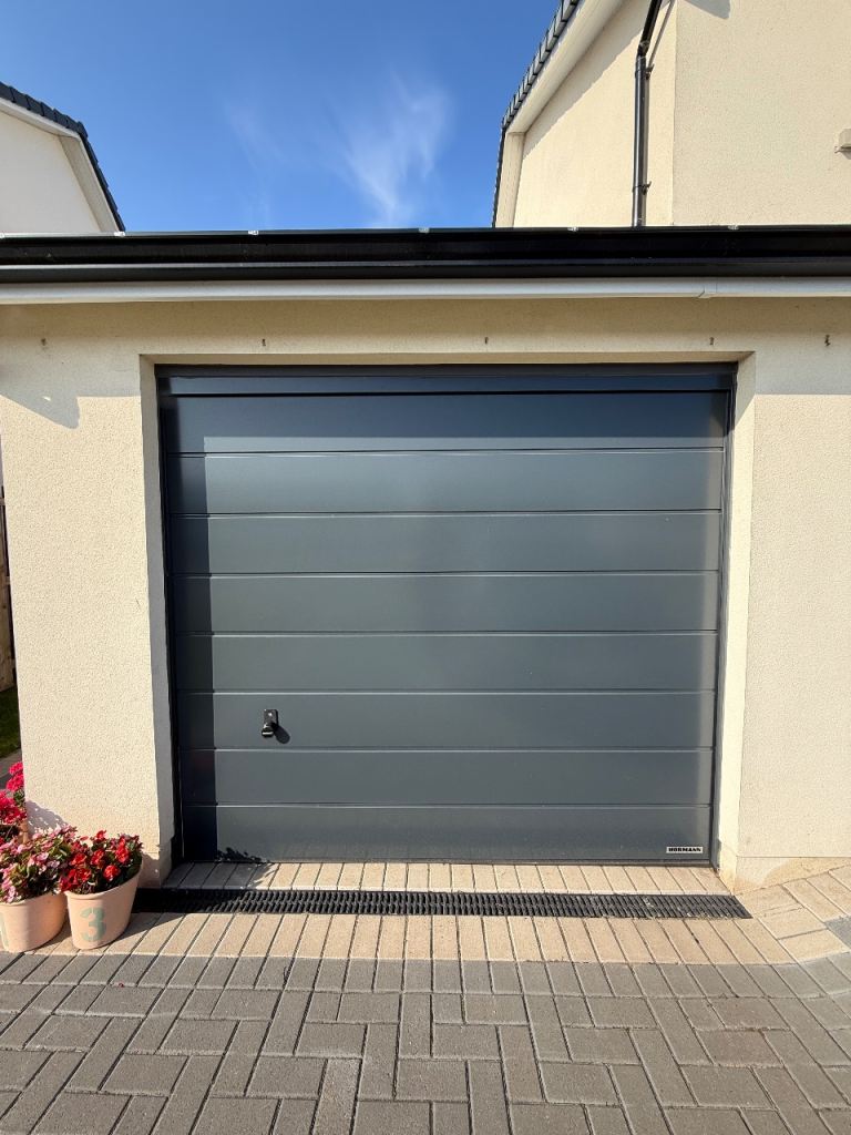 Hormann Garage Door Like New 2.5m