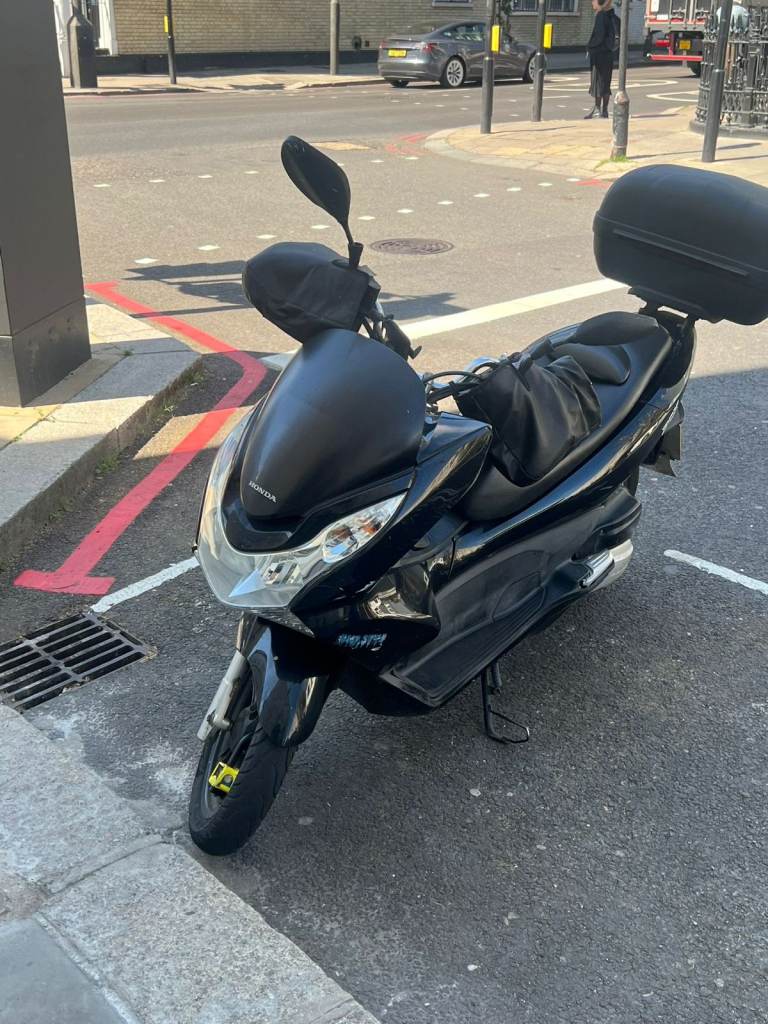 Honda, PCX, 2011, 125 (cc)