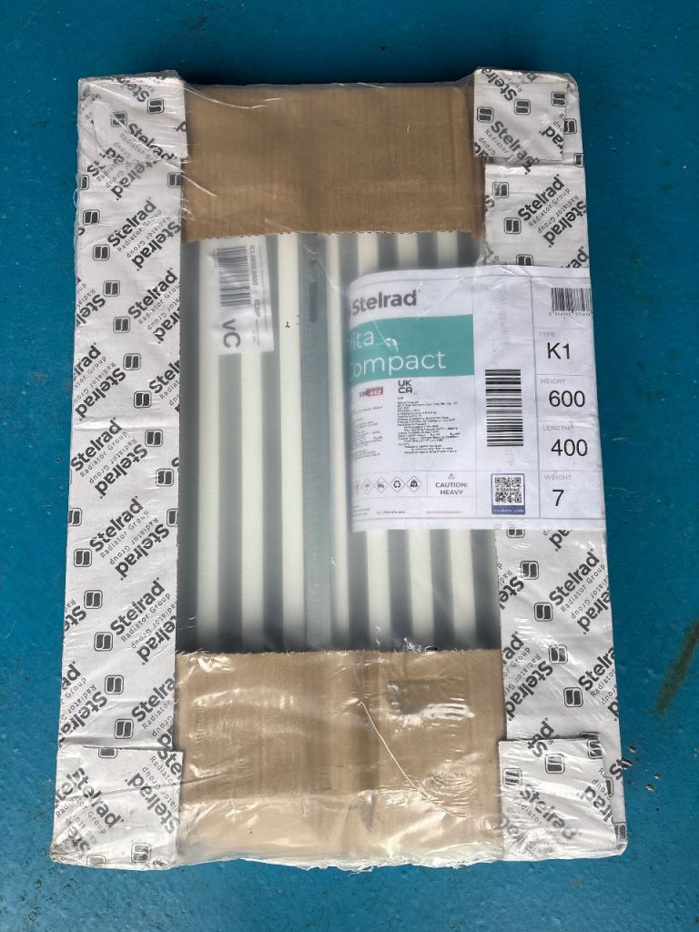 Stelrad Compact K1 Radiator 600x400mm – Brand New, White