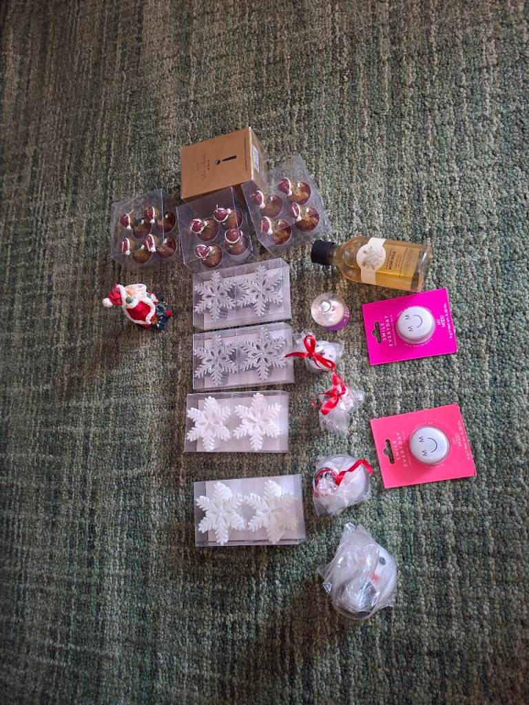  Free Xmas candles  & others