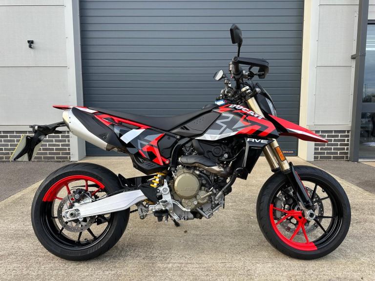 DUCATI HYPERMOTARD 698 MONO RVE 2024 - ONE OWNER - 671 MILES