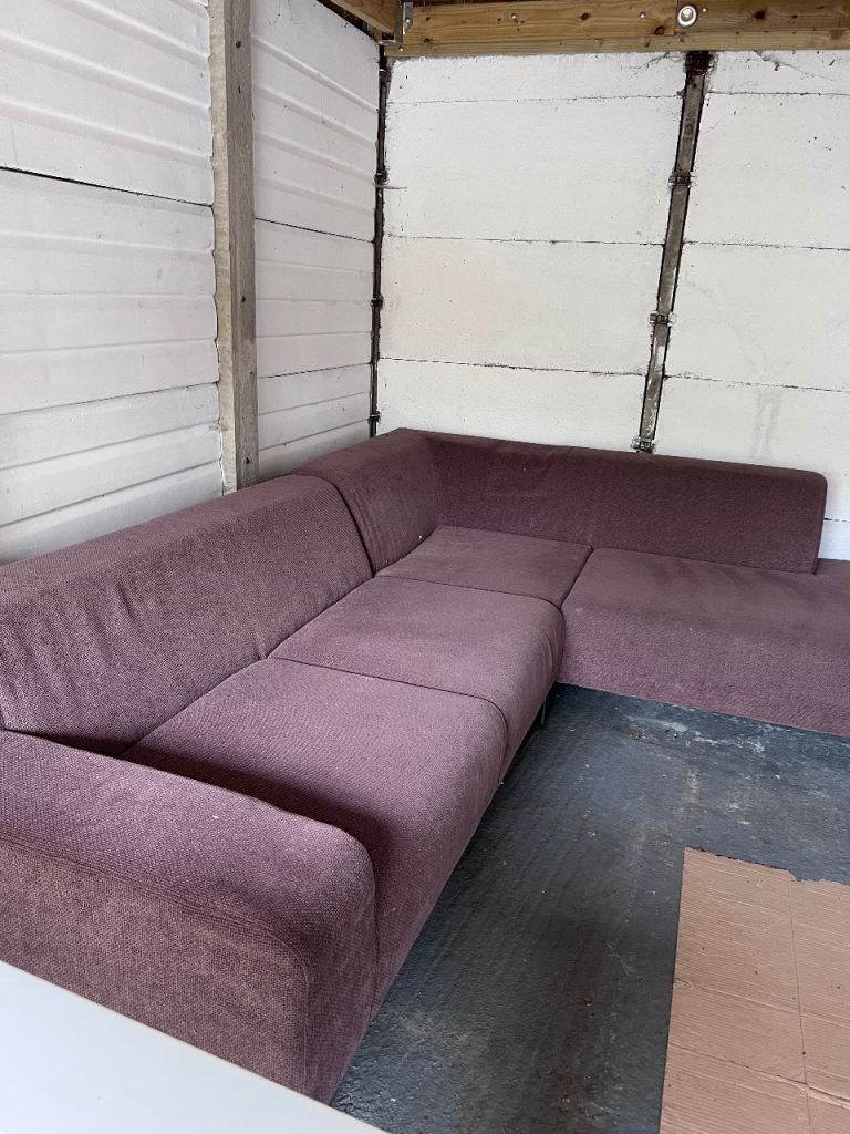 FREE MODULAR SOFA