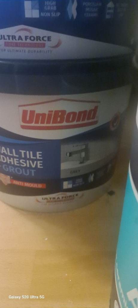 Tile adhesive 