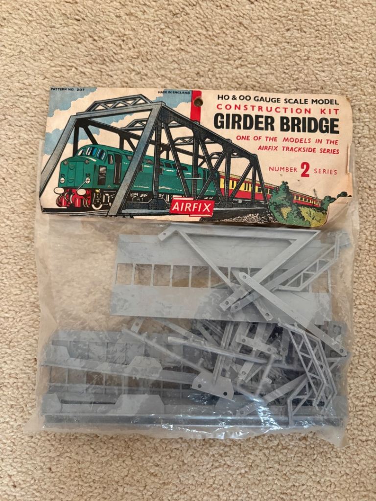 VINTAGE AIRFIX GIRDER BRIDGE KIT