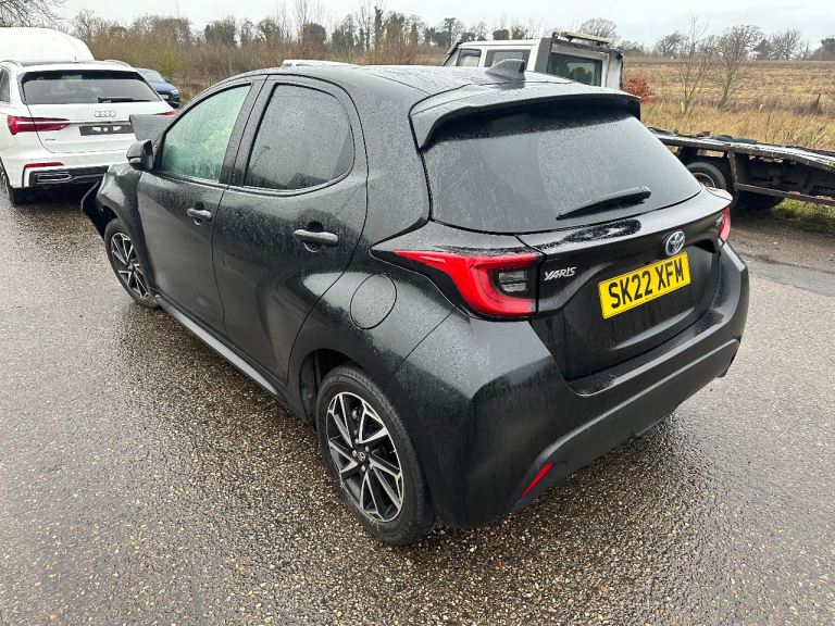 2022 TOYOTA YARIS DESIGN HEV CVT HYBRID AUTO BREAKING SPARES PARTS