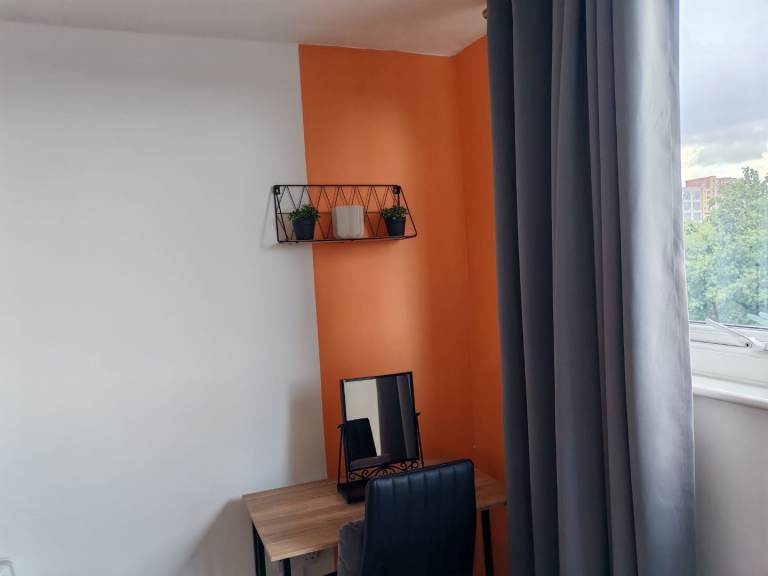 2 bedrooms flat in heart of Leeds city centre 