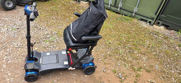 Mobility Scooter with Foldable Seat – Good Condition