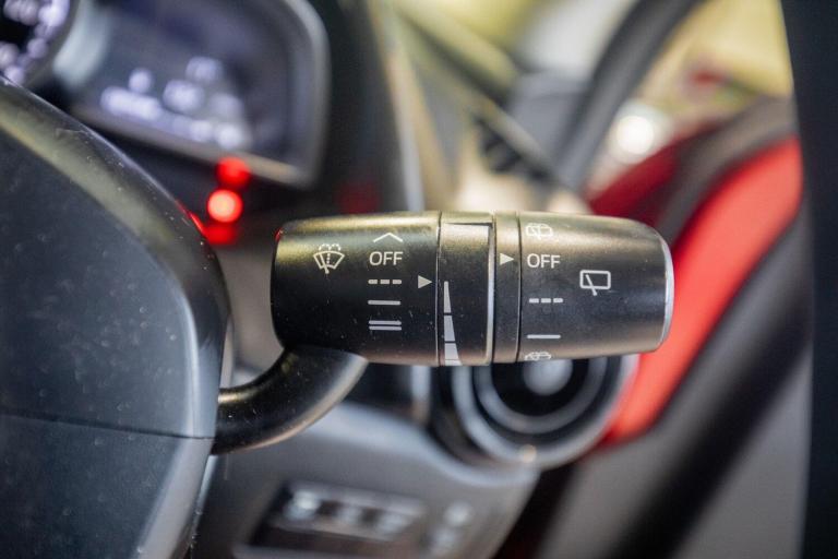 2015 Mazda Mazda2 1.5 75 SE 5dr HATCHBACK PETROL Manual