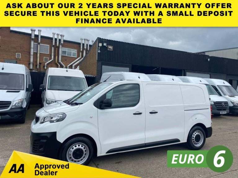 2020 70 PEUGEOT EXPERT 1.5 BLUE HDI PROFESSIONAL MWB 100BHP. LOW 25K MLS. AIRCON