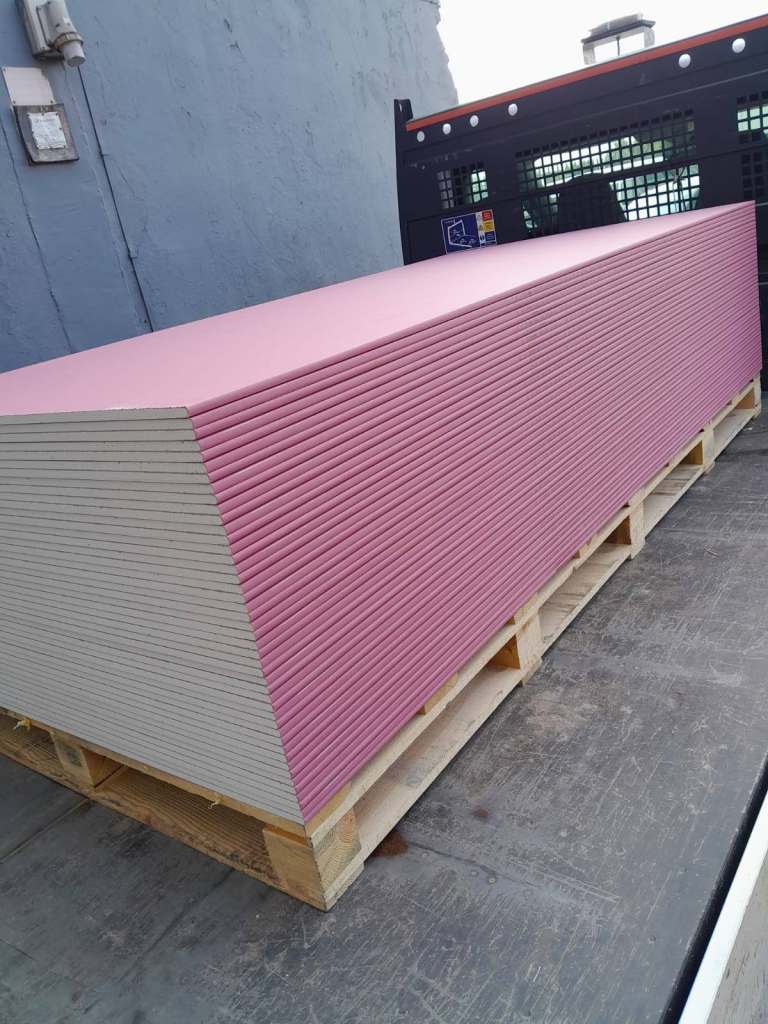 Plasterboards normal and fireproof 