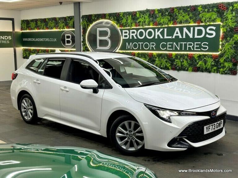 Toyota Corolla ICON [SAT NAV, HEATED SEATS & REVERSE CAMERA]