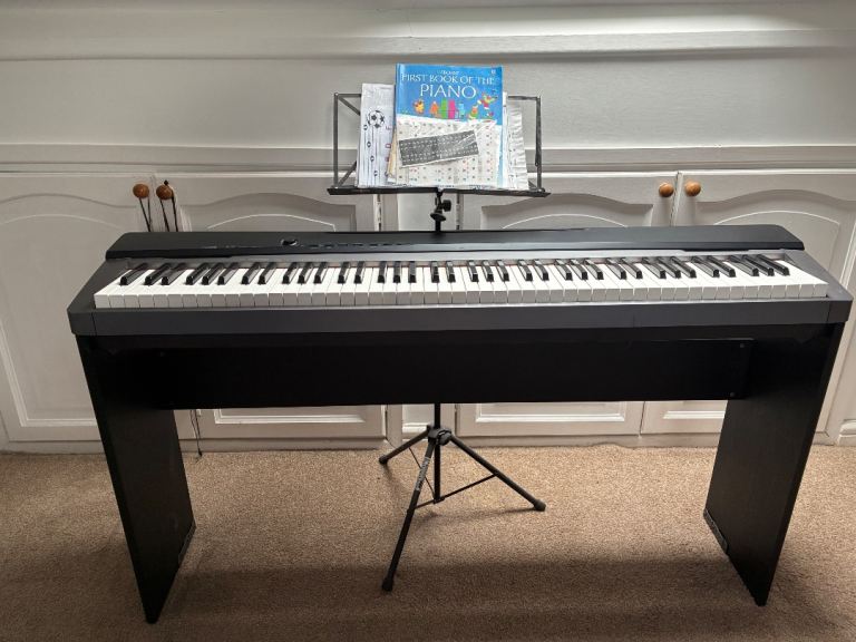 Casio Privia PX-130 