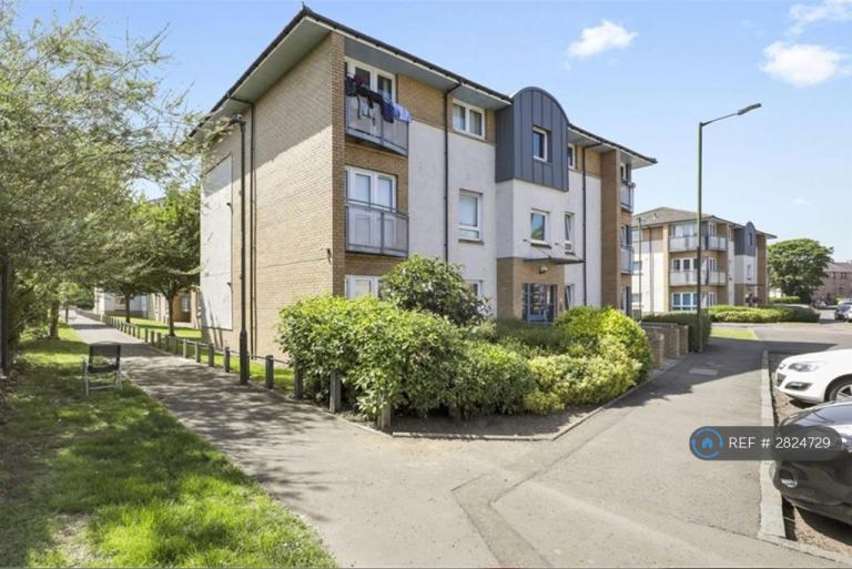 2 bedroom flat in Stenhouse Gardens, Edinburgh, EH11 (2 bed) (#2824729)