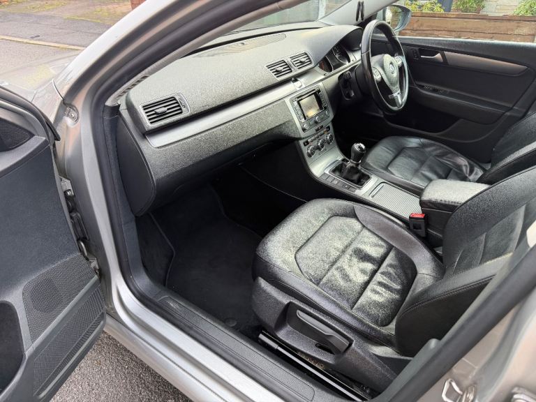 2015 Volkswagen Passat Executive Style 2.0TDI 177 6 Speeds.