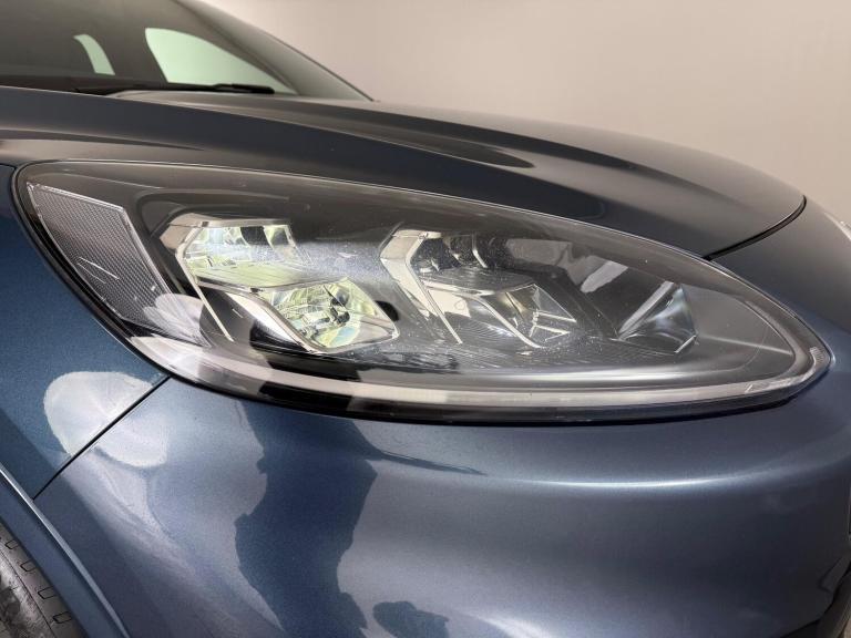 2021 Ford Kuga 2.5 EcoBoost Duratec 14.4kWh ST-Line CVT Euro 6 (s/s) 5dr HATCHBACK Petrol/Electri...