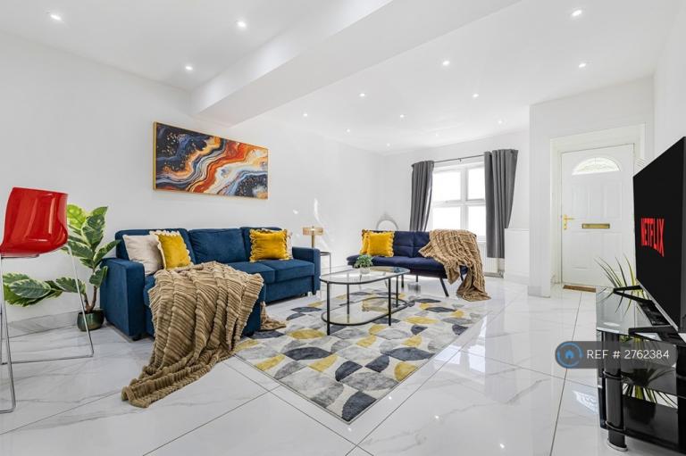 3 bedroom house in Albert Street, Windsor, SL4 (3 bed) (#2762384)