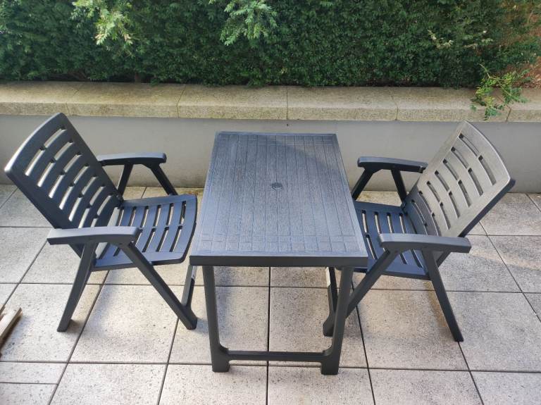 Garden furniture for 2