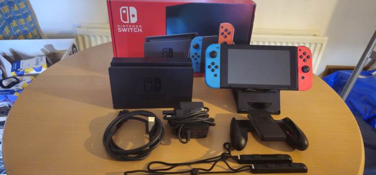 Nintendo Switch Console with Joy-Cons and Dock – Good Condition