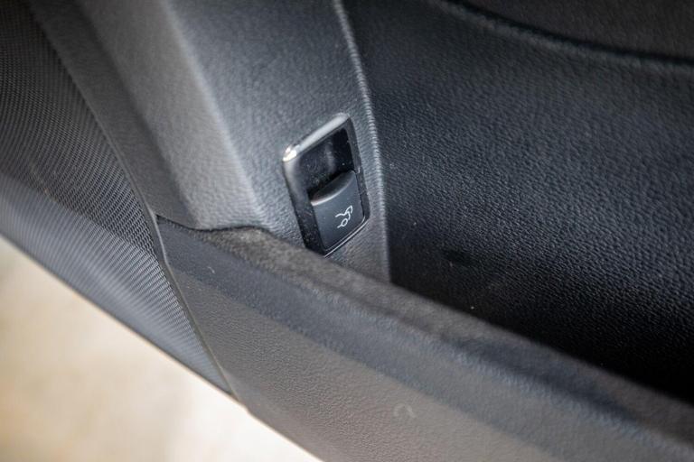 2009 Mercedes-Benz E Class E220 CDI BlueEFFICIENCY SE 4dr Tip Auto SALOON DIESEL Automatic