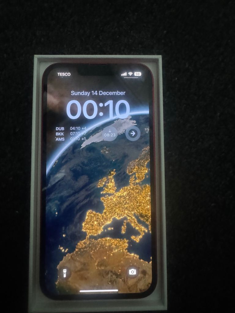 image for Apple iPhone 13 product red 128GB