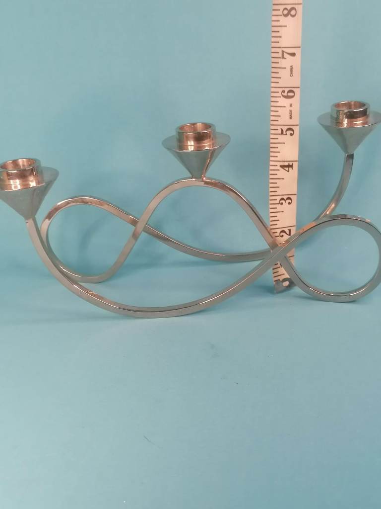 10-inch length and 5,3inch height. Triple Candle Holder In Chrome Metal 1980. 