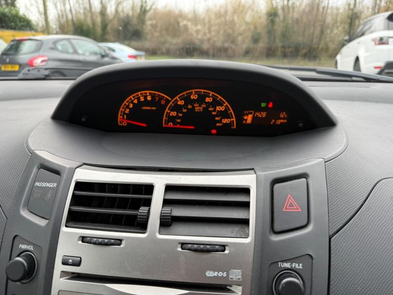 2010 Toyota Yaris 1.33 VVT-i TR 5dr [6] HATCHBACK PETROL Manual