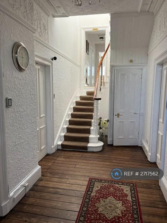 8 bedroom house in Howieshill Road, Cambuslang, Glasgow, G72 (8 bed) (#2717562)