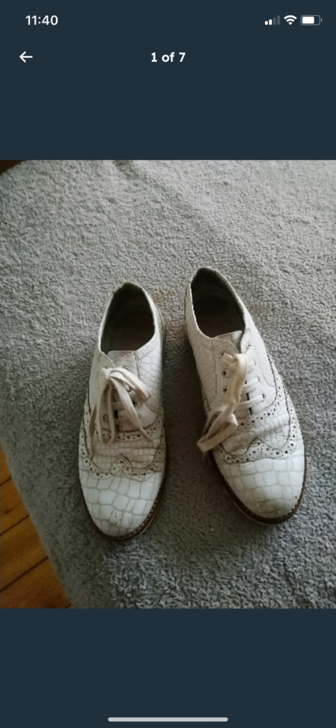 Ladies shoes