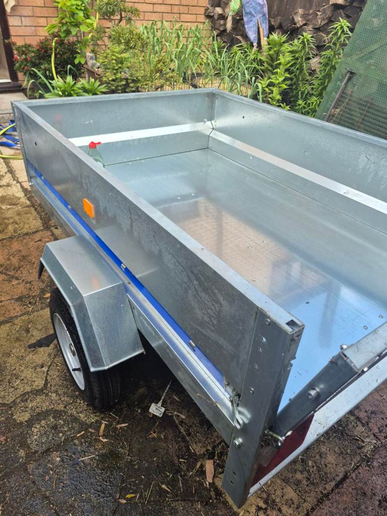 Trailer Sy 150