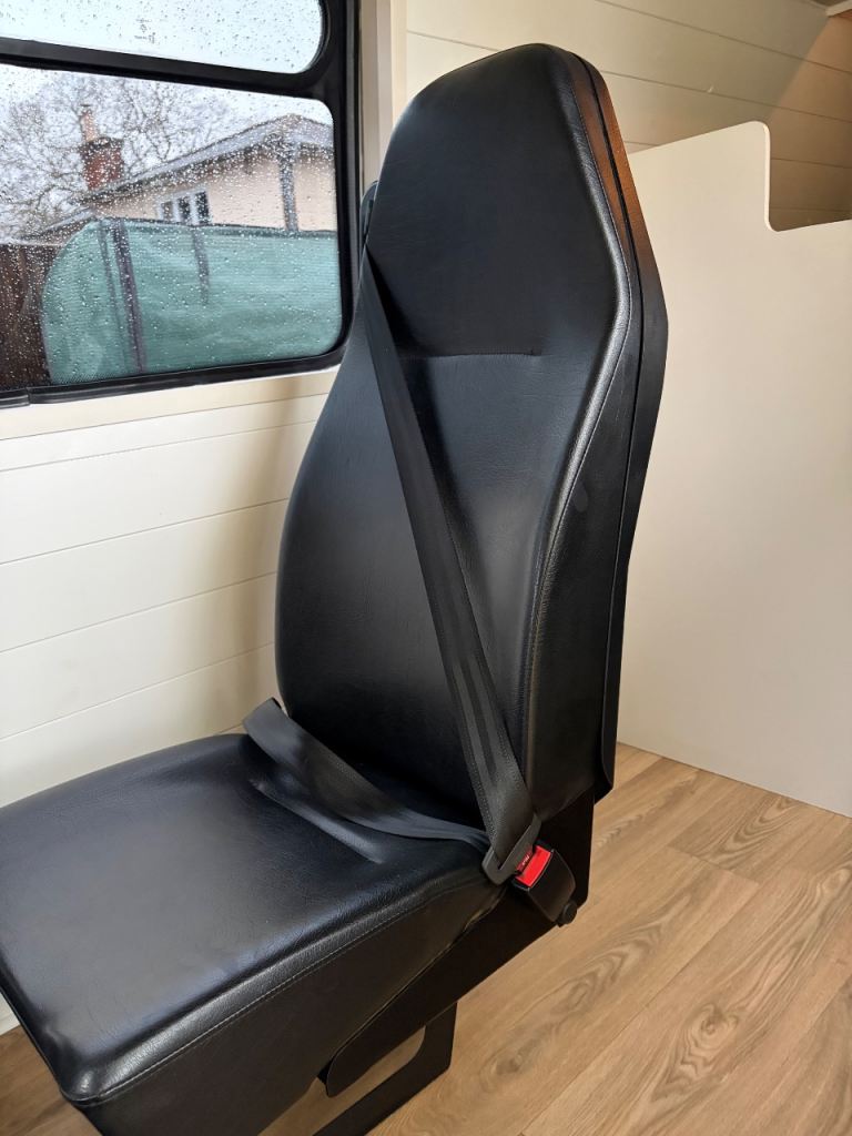 Single Jany Express Crew Seat With Right Sided Seatbelt For Sale