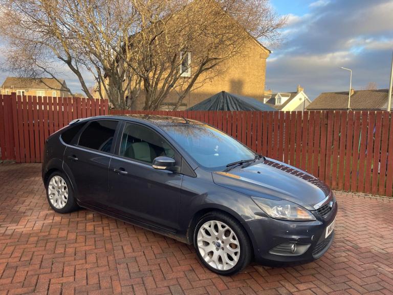 2010 Ford Focus 1.6 Zetec 5dr HATCHBACK PETROL Manual