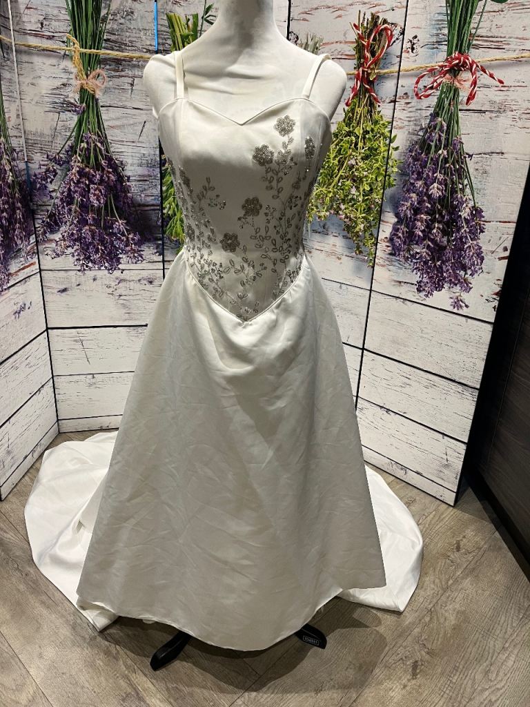 Rena koh wedding dress size 8