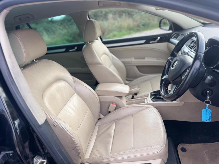 2014 Skoda Superb 2.0 TDI Elegance DSG 4WD Euro 5 (s/s) 5dr ESTATE Diesel Automatic