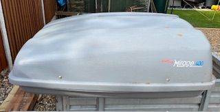 HALFORDS Cycle  Racks (3),roof bars and box.